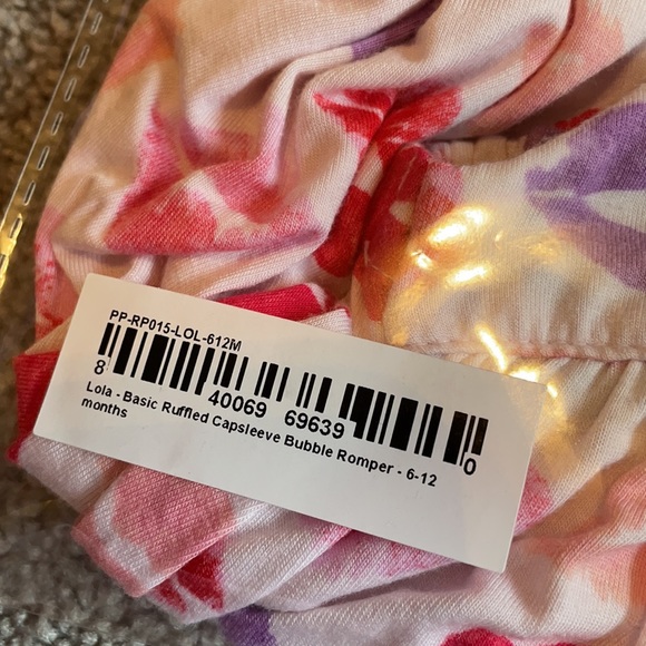 Posh Peanut Lola Ruffled Cap Sleeve Bubble Romper - Picture 6 of 6